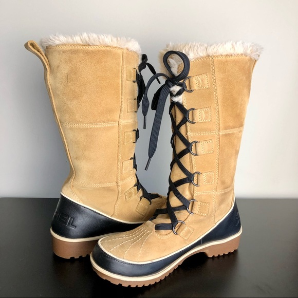 Sorel Tivoli High II Winter Boots (size 7) - Picture 4 of 11